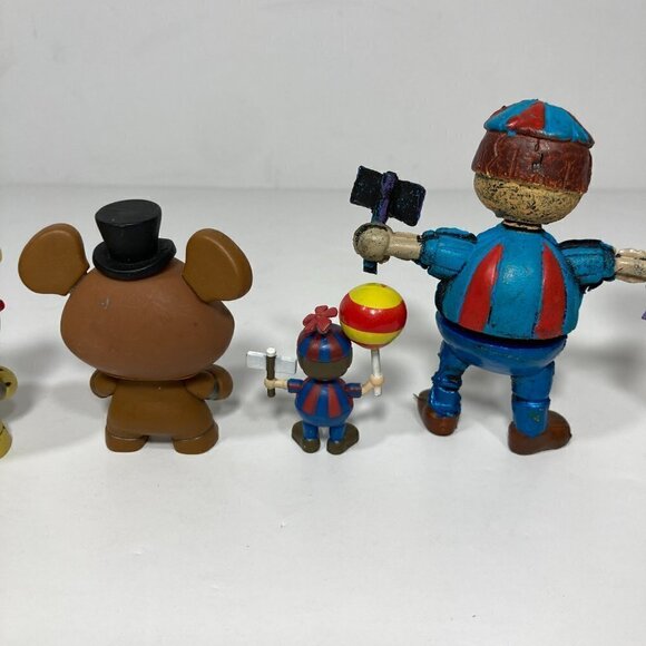 Lot of 6 Five Nights at Freddy's Mini Figures Balloon Springtrap FNAF - Picture 7 of 14